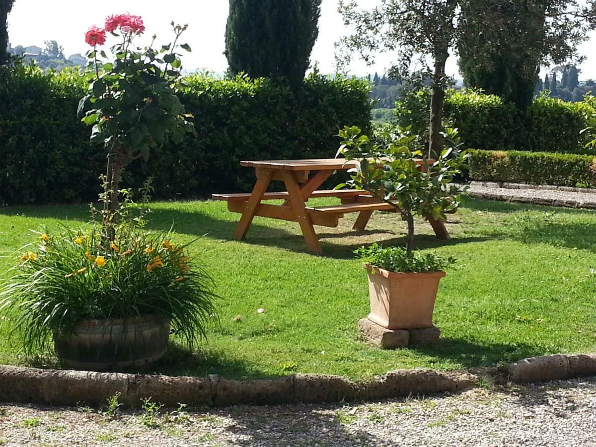 Casale Di Valle Villa Vinci Luaran gambar