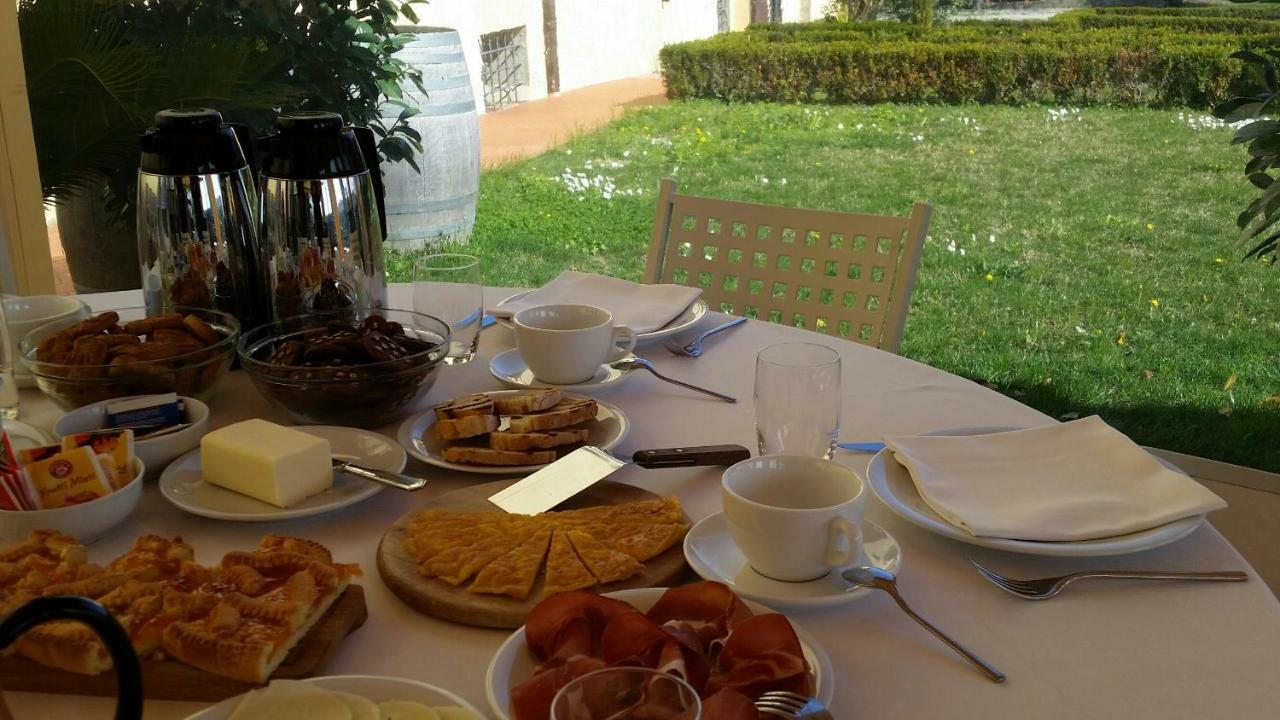 Casale Di Valle Villa Vinci Luaran gambar